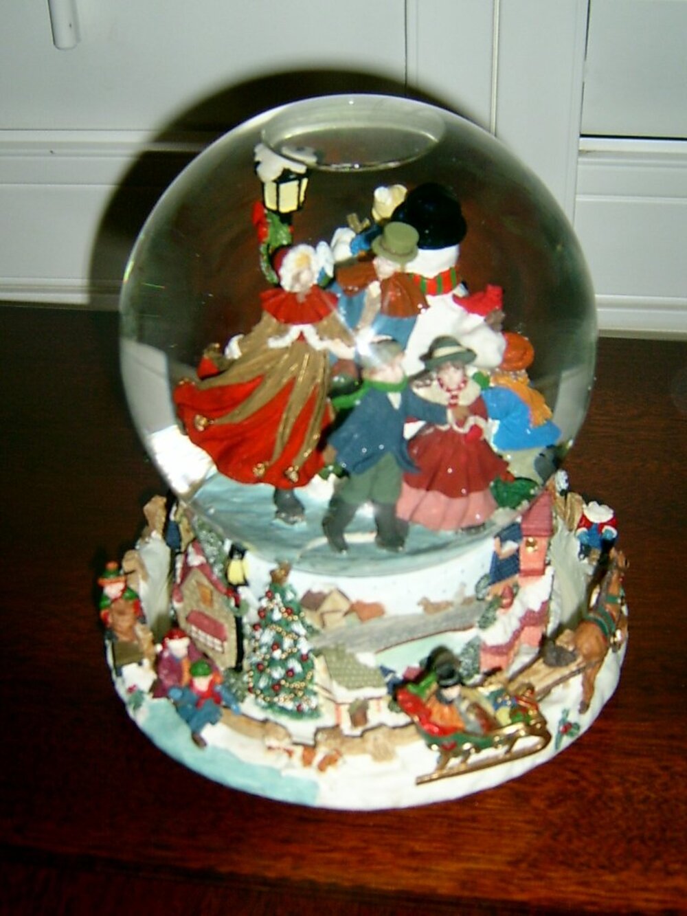 Kirkland Christmas Revolving Water Globe